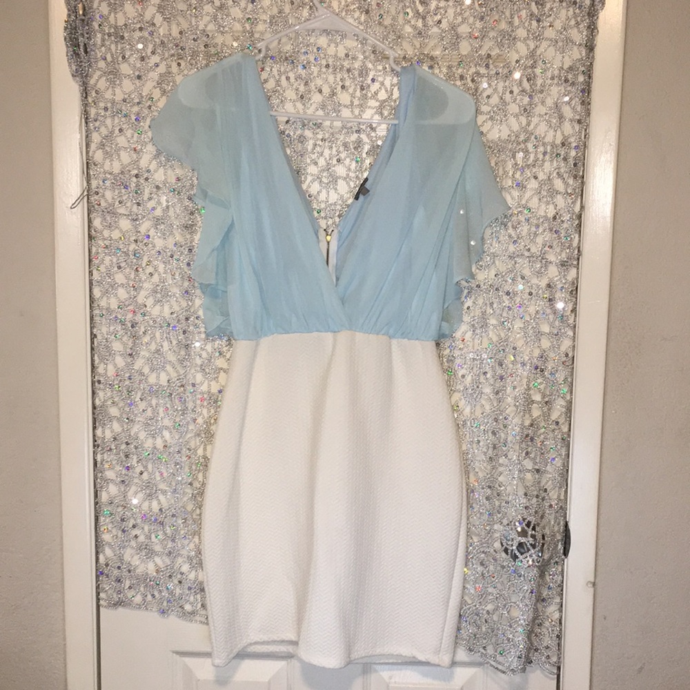 Baby blue/white dress